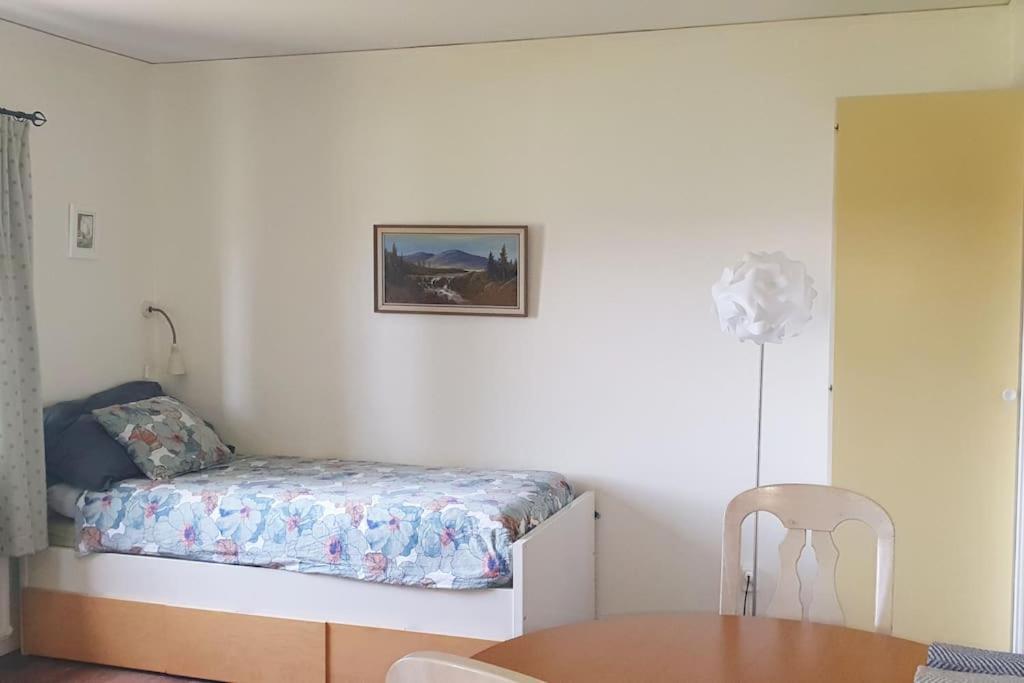Ekhult Apartments - Ground Floor - Garden And Lake View Ulricehamn Esterno foto