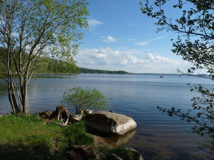 Ekhult Apartments - Ground Floor - Garden And Lake View Ulricehamn Esterno foto